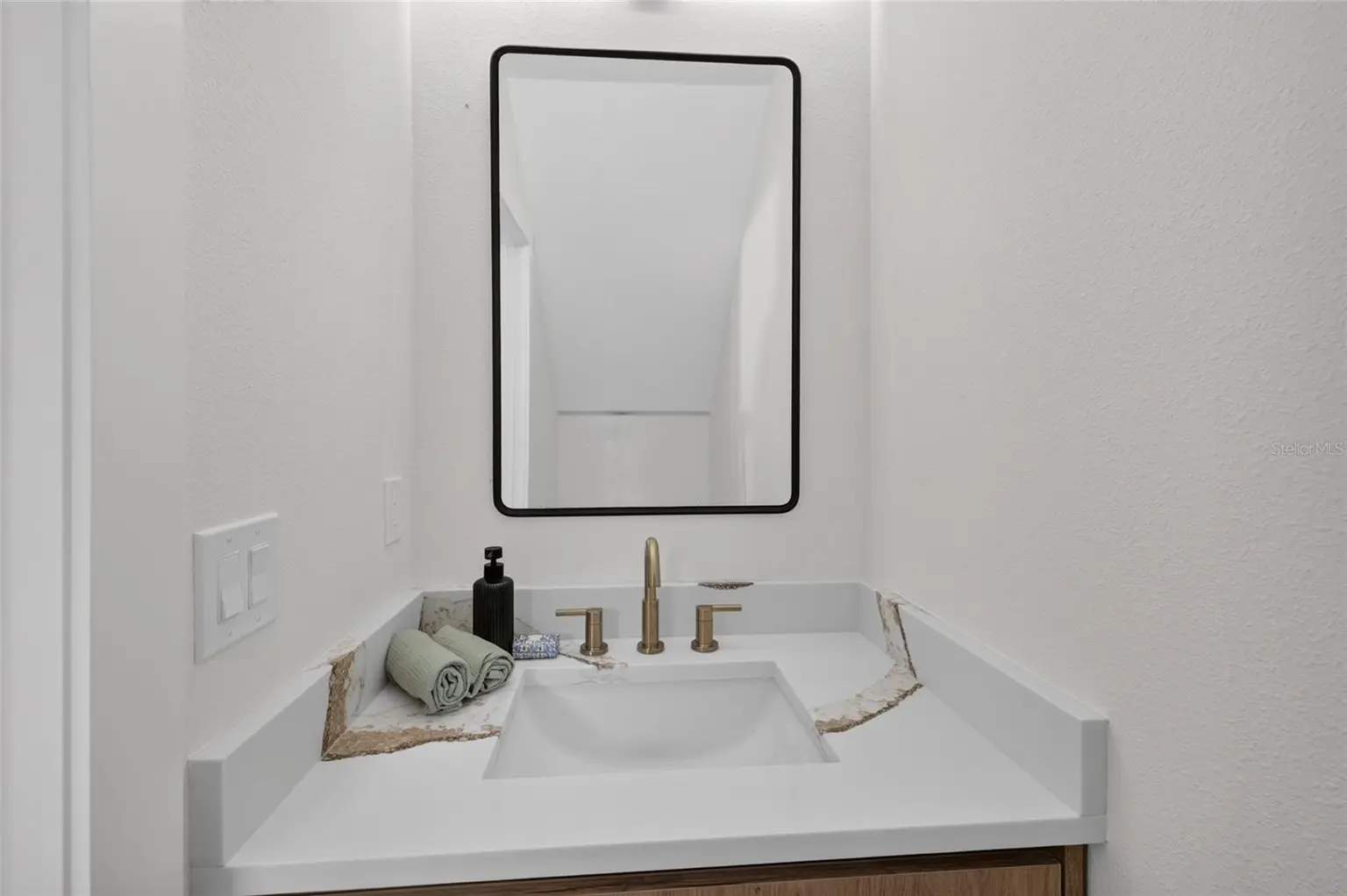 2601 N ALBANY AVENUE, TAMPA, FL, photo 18 of 38