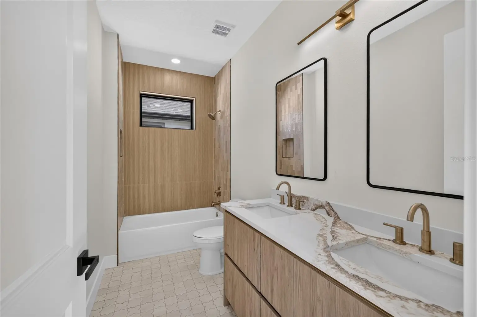 2601 N ALBANY AVENUE, TAMPA, FL, photo 27 of 38