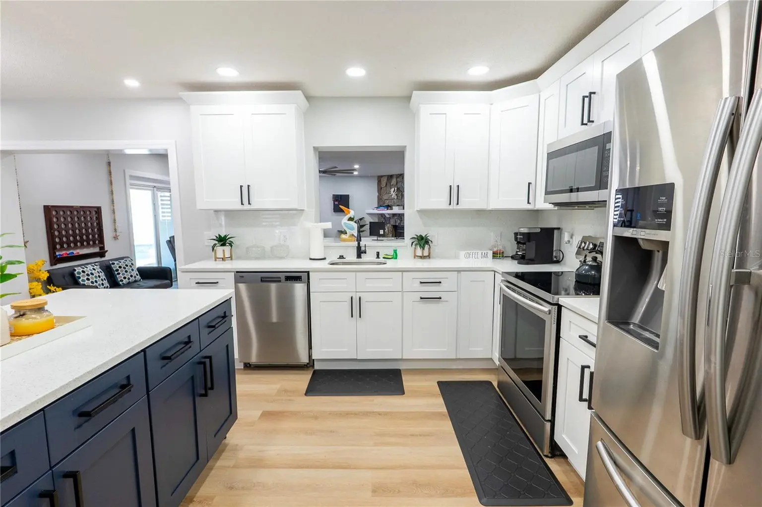 6727 SWAIN AVENUE, TAMPA, FL, photo 9 of 37