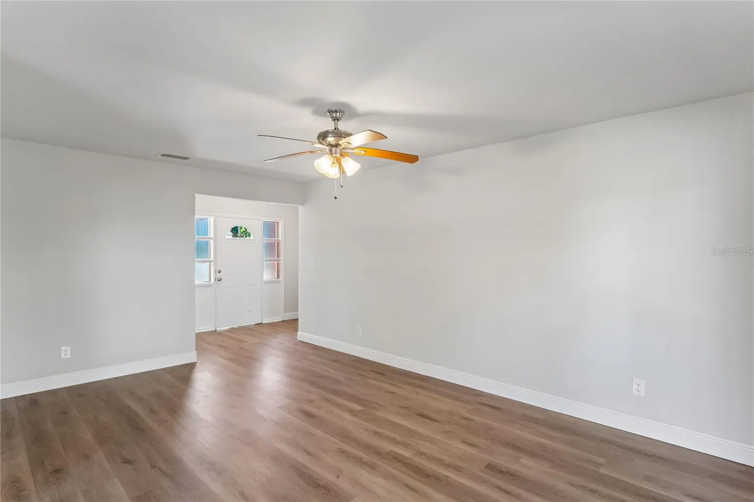 4810 WYNWOOD DRIVE, TAMPA, FL, photo 5 of 25