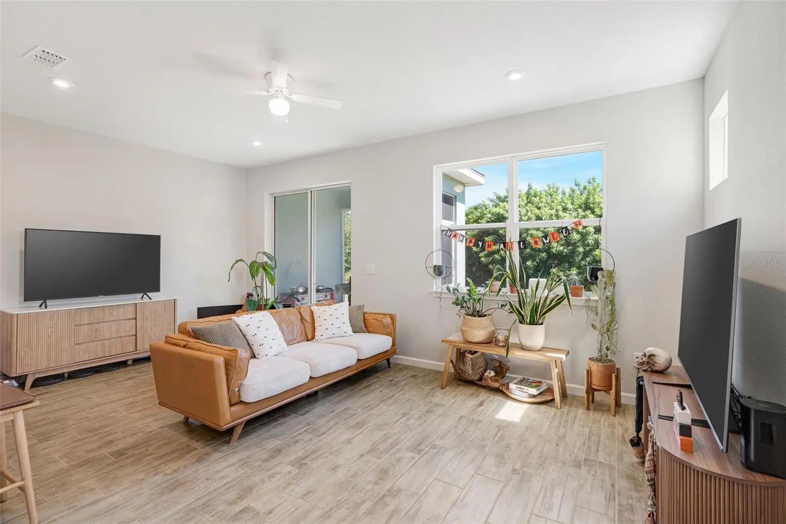11960 SKY ACRES TERRACE, BRADENTON, FL, photo 3 of 36