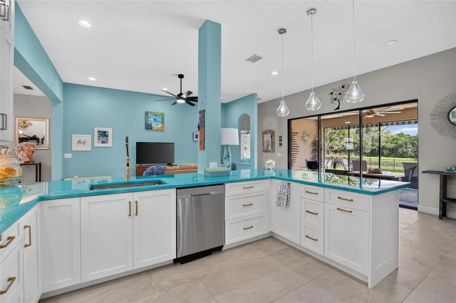 302 STAR SHELL DRIVE, APOLLO BEACH, FL, photo 14 of 54