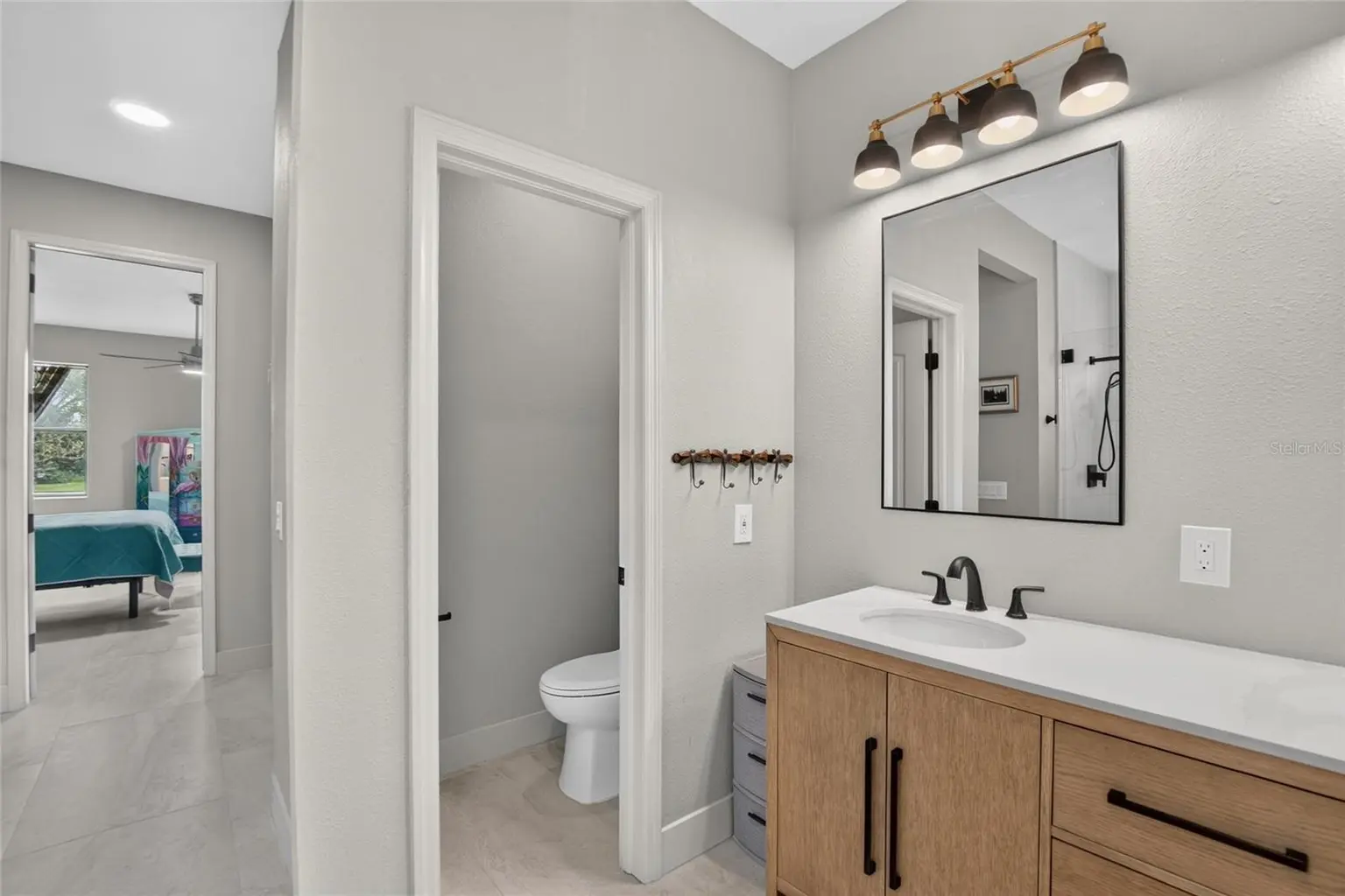 302 STAR SHELL DRIVE, APOLLO BEACH, FL, photo 25 of 54