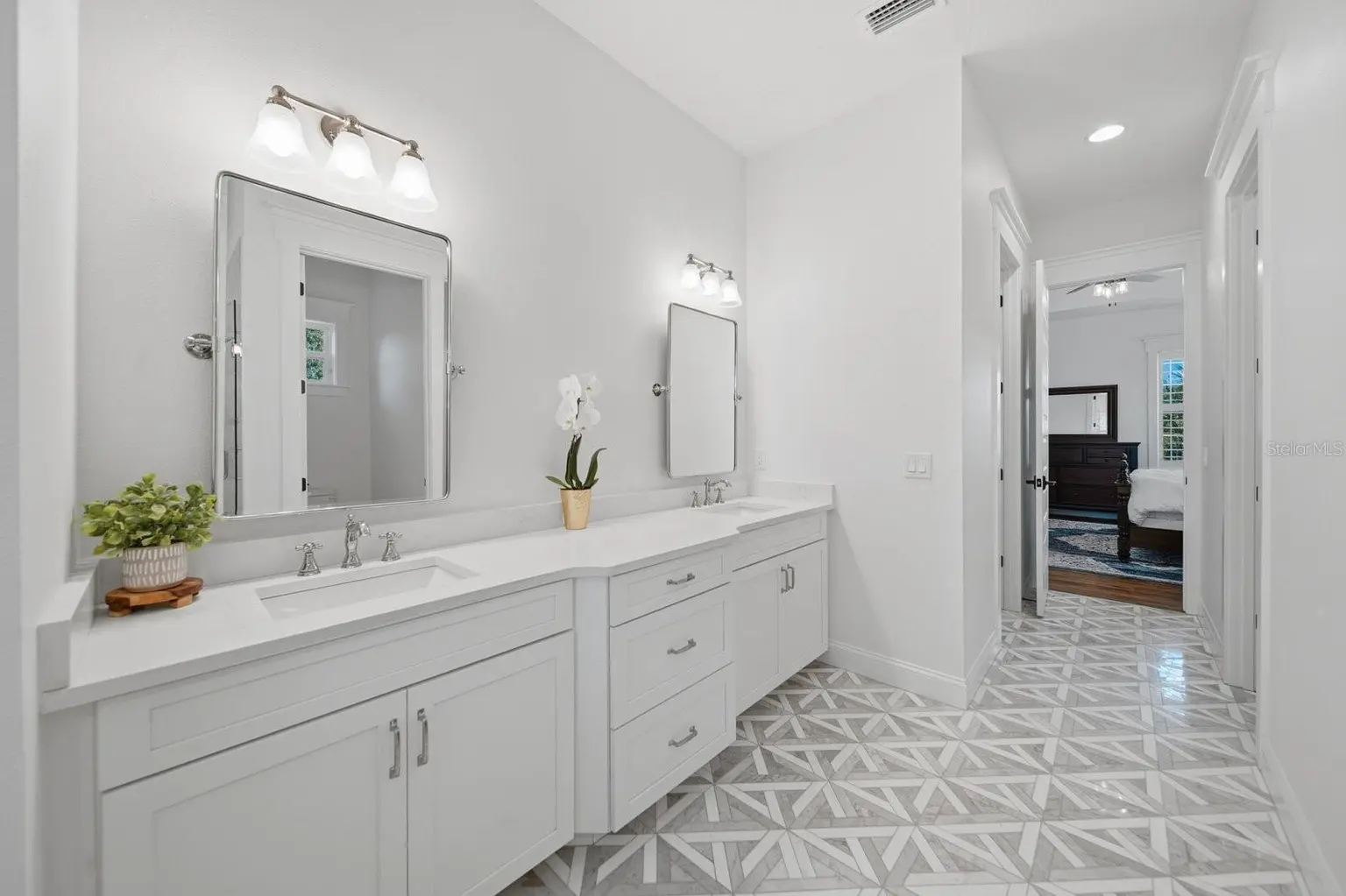 3608 E STERLING CIRCLE, TAMPA, FL, photo 21 of 67