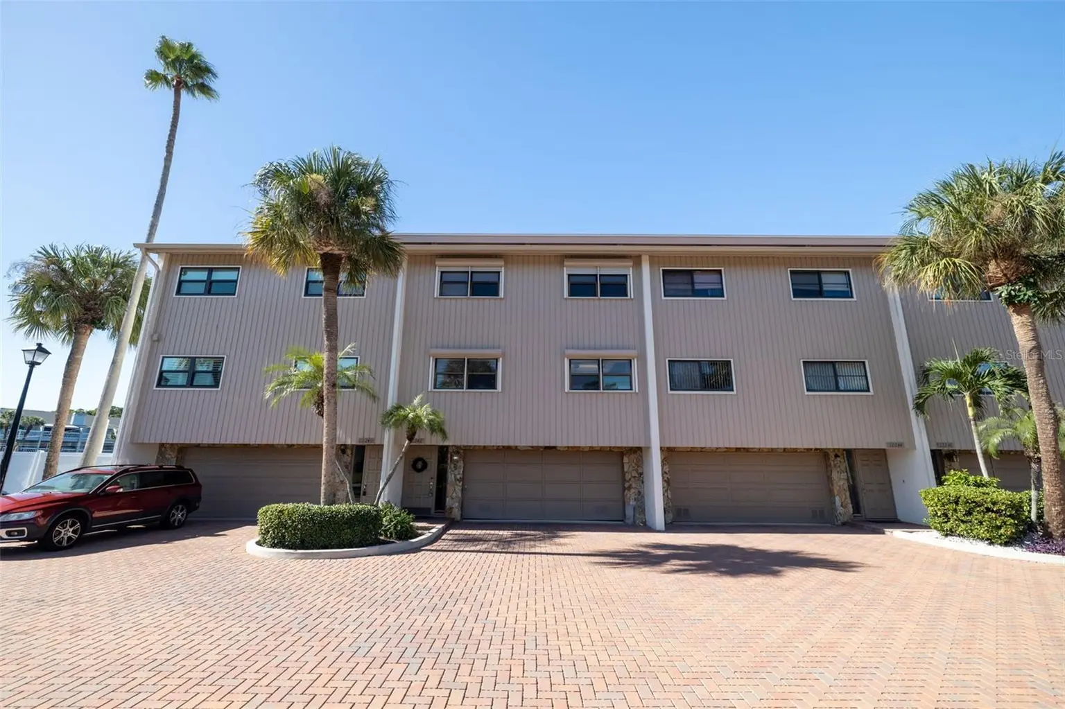 12242 2ND STREET E, TREASURE ISLAND, FL, photo 2 of 51