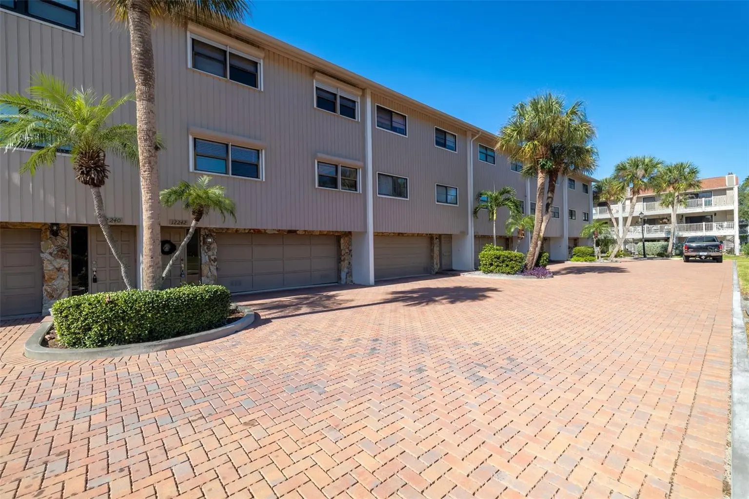 12242 2ND STREET E, TREASURE ISLAND, FL, photo 3 of 51
