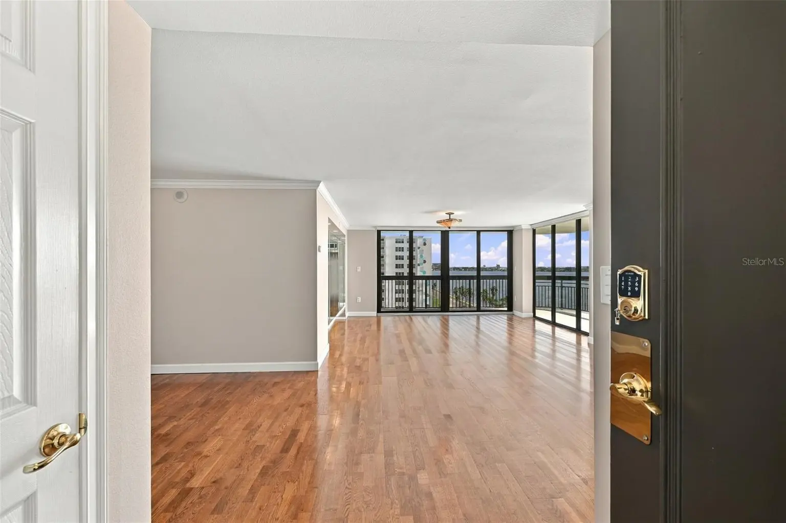 2413 BAYSHORE BOULEVARD #1005, TAMPA, FL, photo 4 of 57