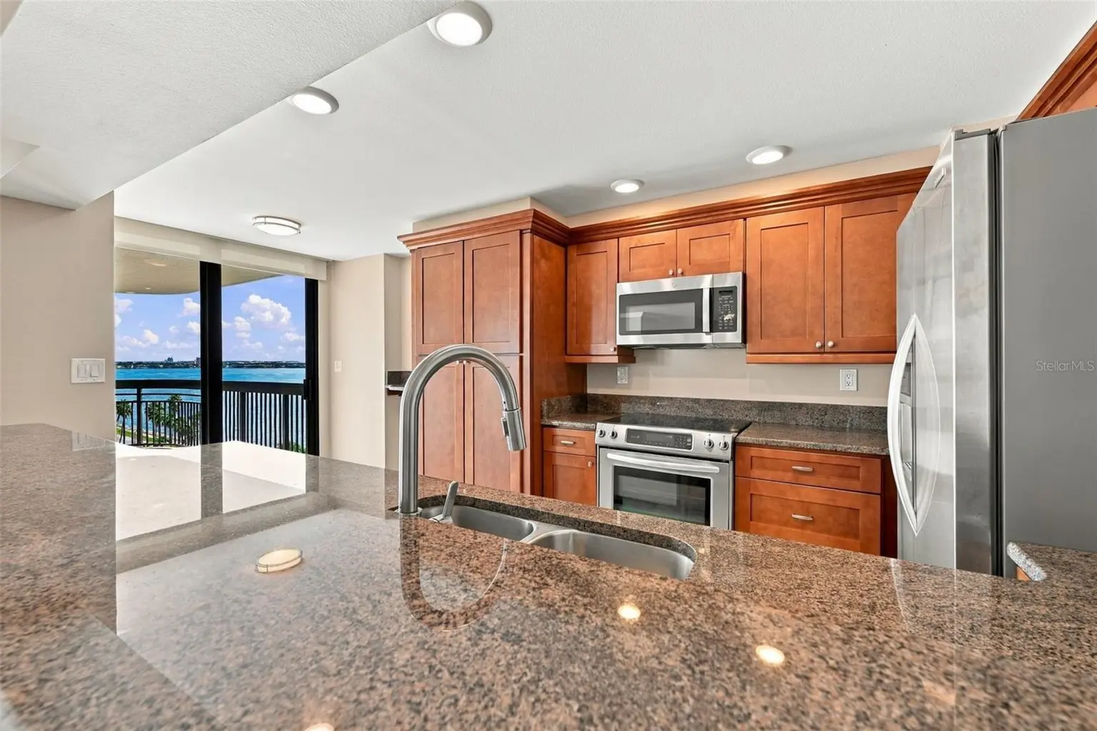 2413 BAYSHORE BOULEVARD #1005, TAMPA, FL, photo 19 of 57