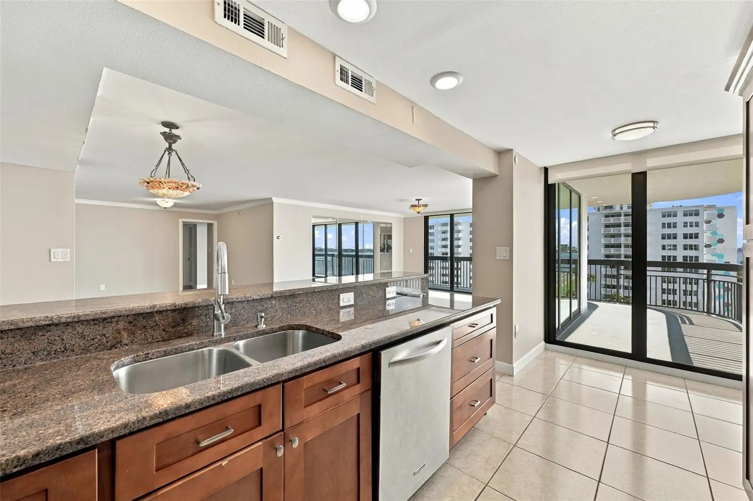 2413 BAYSHORE BOULEVARD #1005, TAMPA, FL, photo 22 of 57
