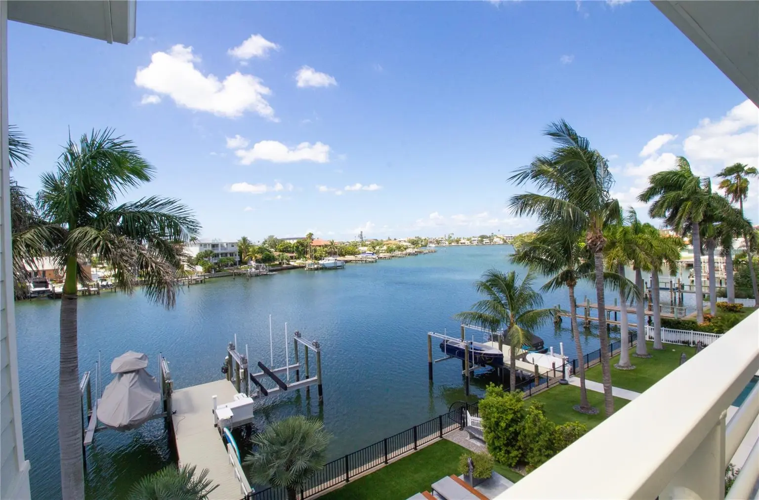 271 S JULIA CIRCLE, ST PETE BEACH, FL, photo 2 of 87