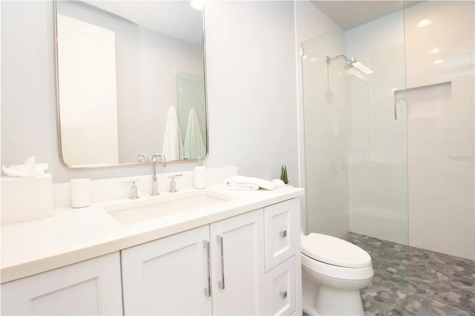 271 S JULIA CIRCLE, ST PETE BEACH, FL, photo 44 of 87