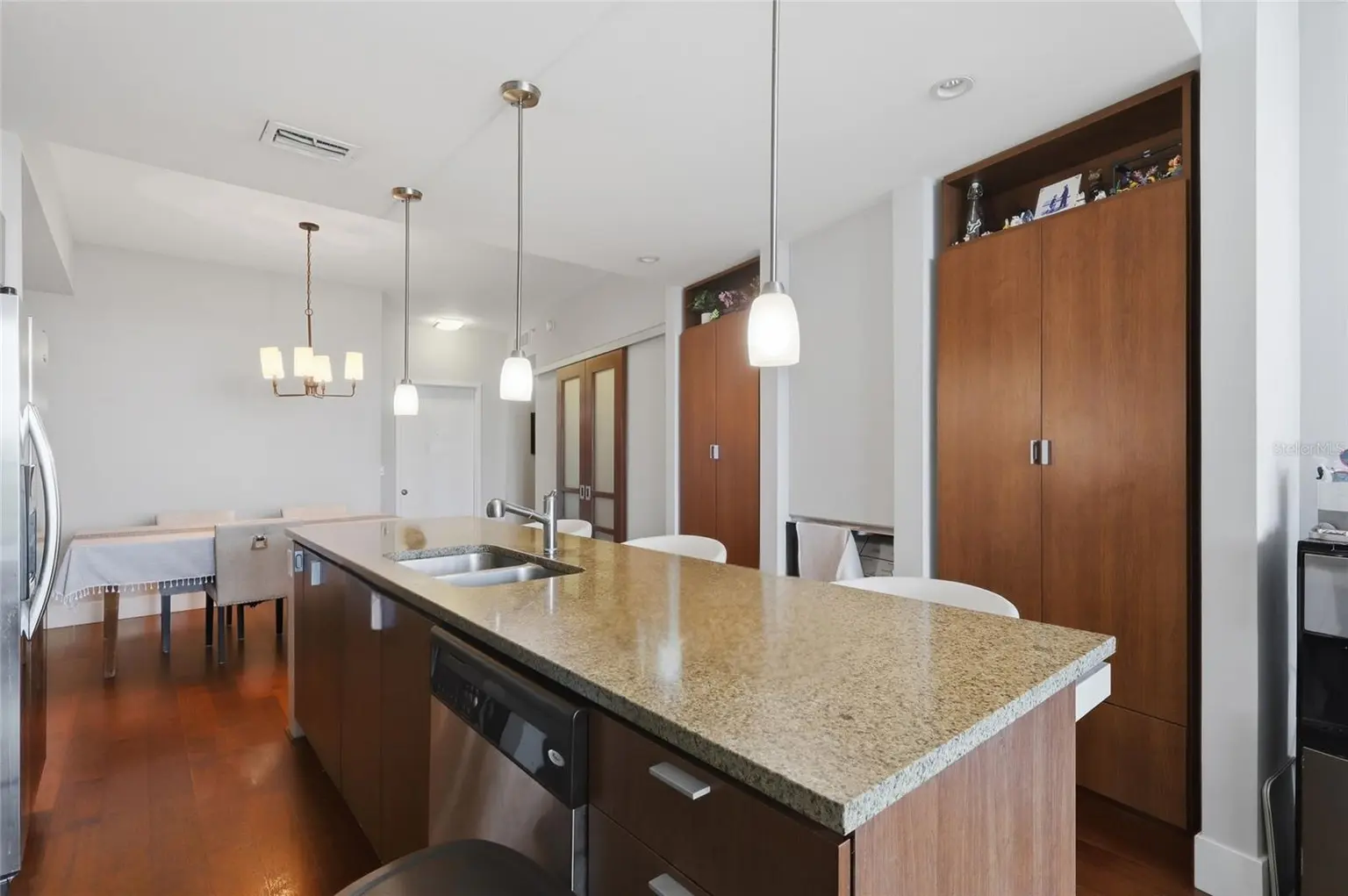 912 CHANNELSIDE DRIVE #2307, TAMPA, FL, photo 4 of 40