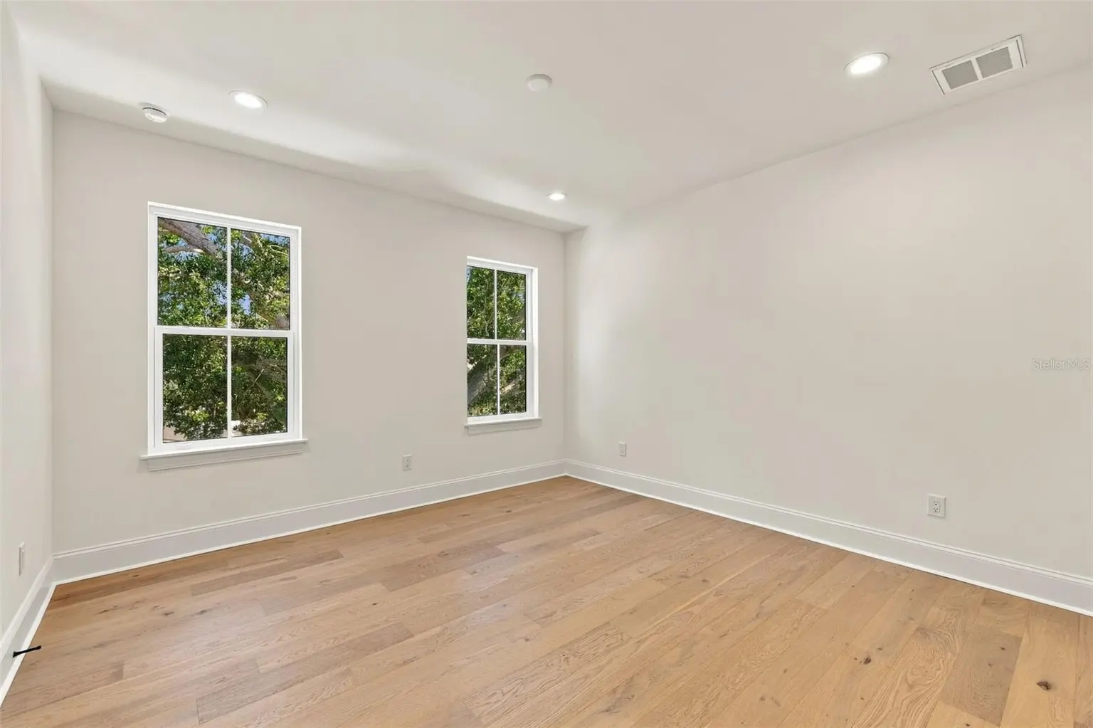 808 39TH AVENUE NE, ST PETERSBURG, FL, photo 65 of 100