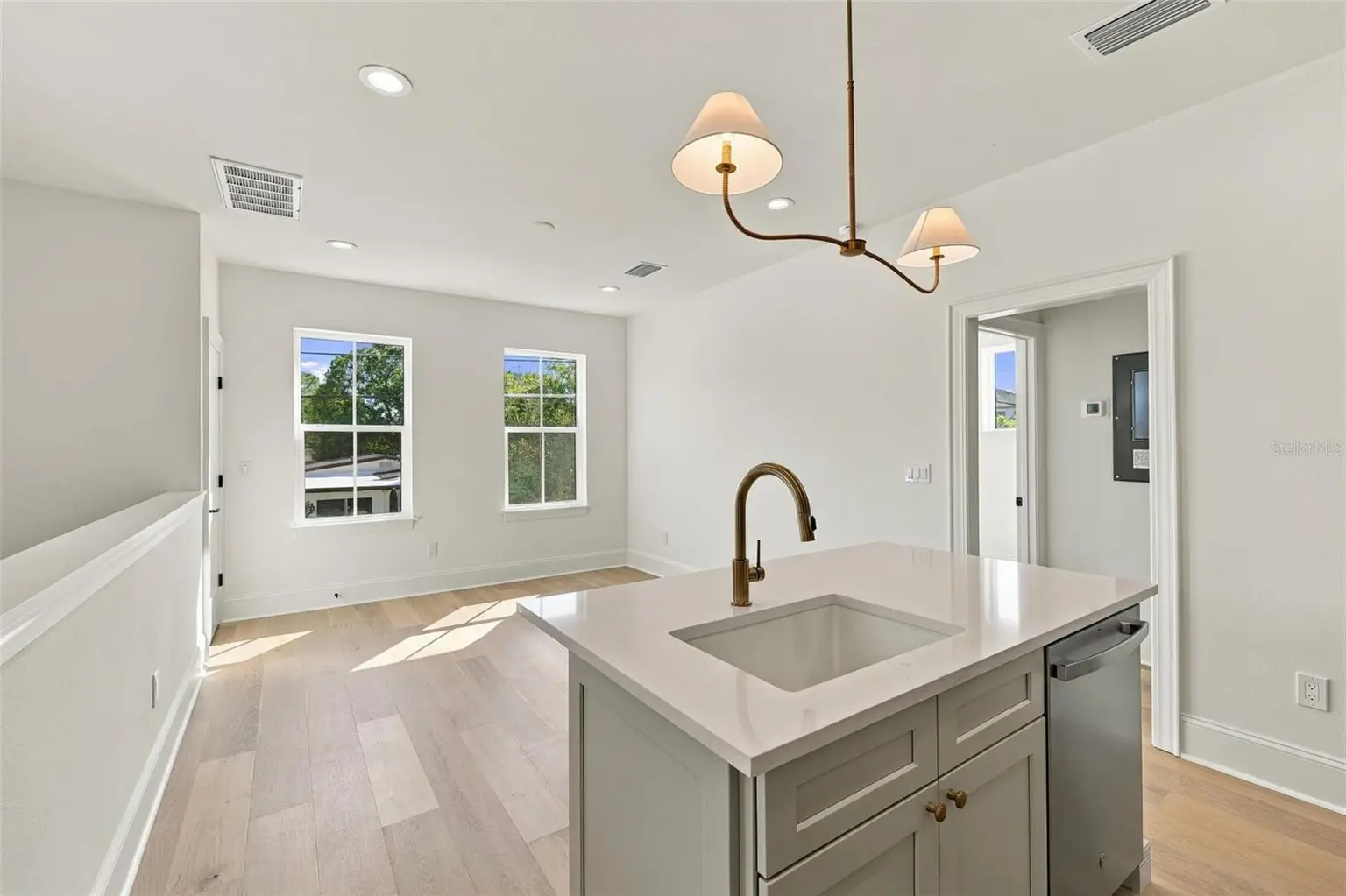 808 39TH AVENUE NE, ST PETERSBURG, FL, photo 81 of 100