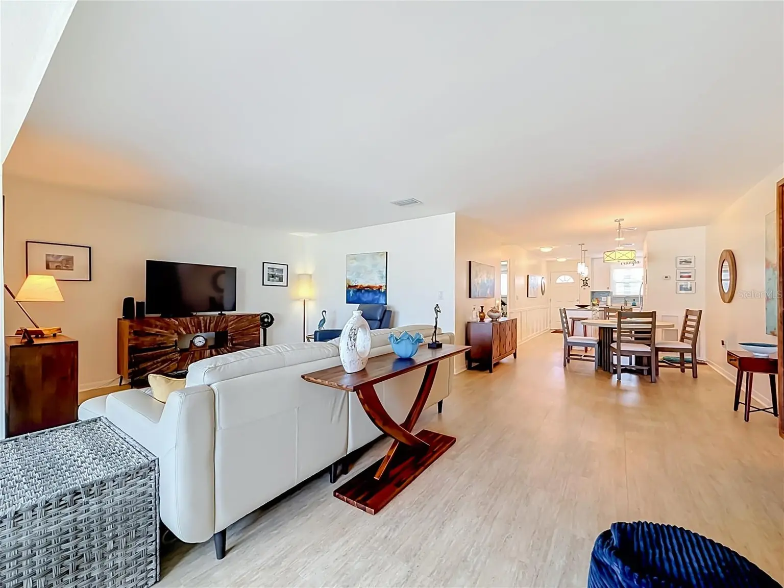 5925 SHORE BOULEVARD S #611, GULFPORT, FL, photo 10 of 31
