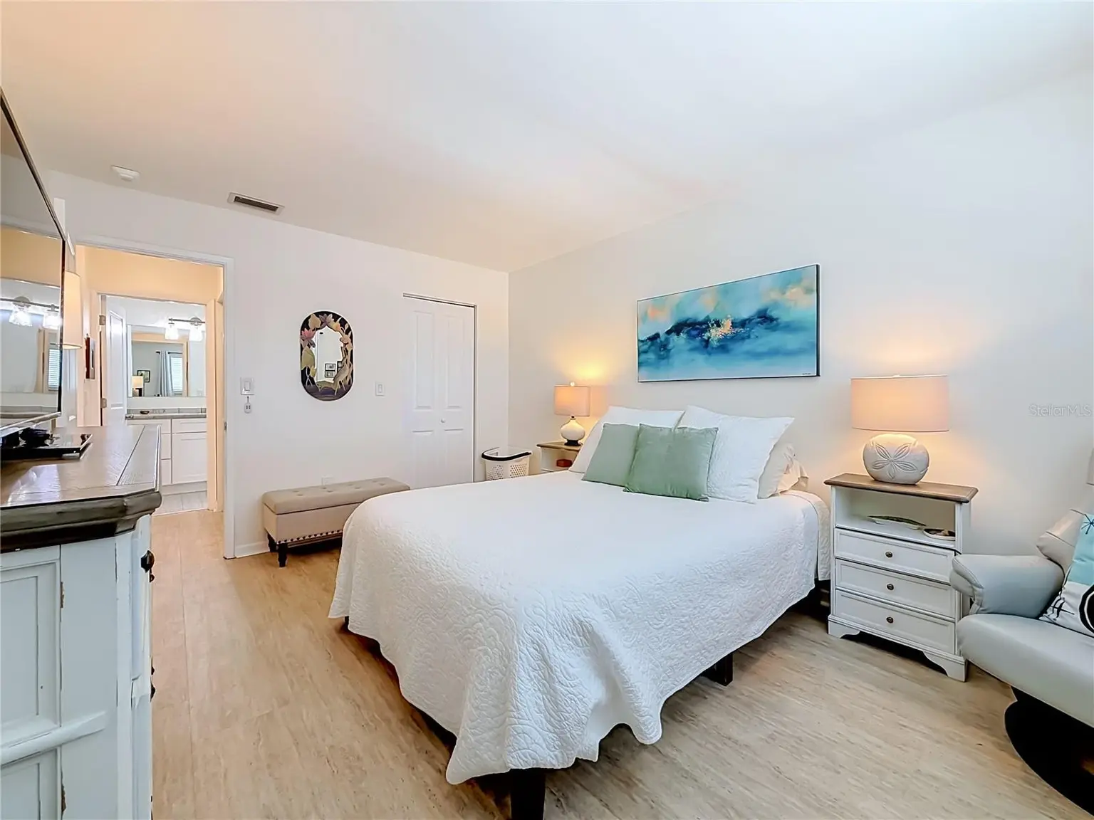 5925 SHORE BOULEVARD S #611, GULFPORT, FL, photo 16 of 31