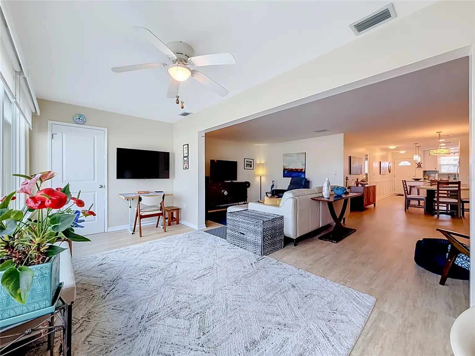 5925 SHORE BOULEVARD S #611, GULFPORT, FL, photo 19 of 31