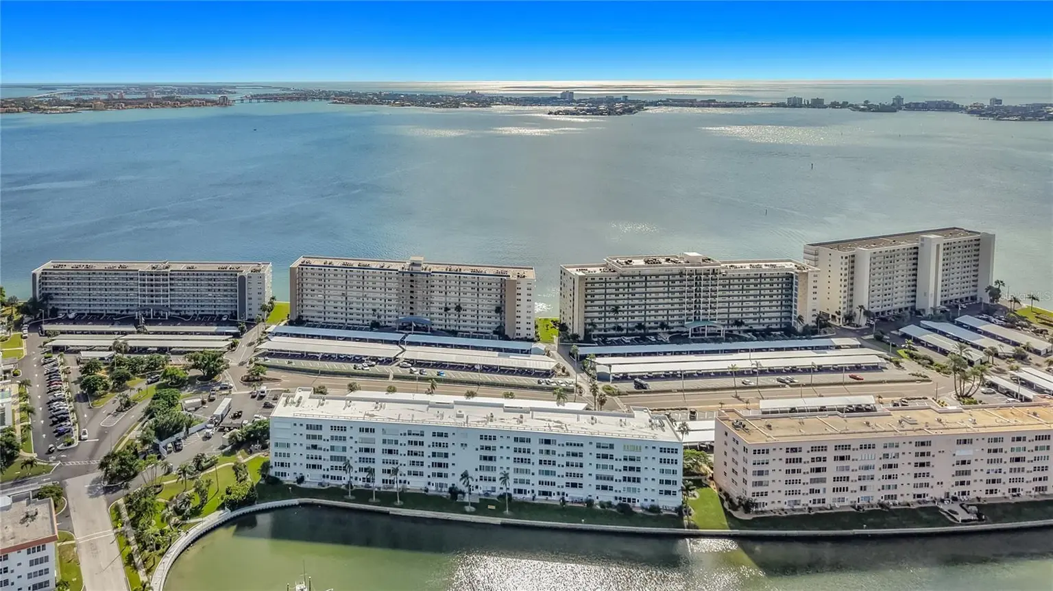 5925 SHORE BOULEVARD S #611, GULFPORT, FL, photo 29 of 31