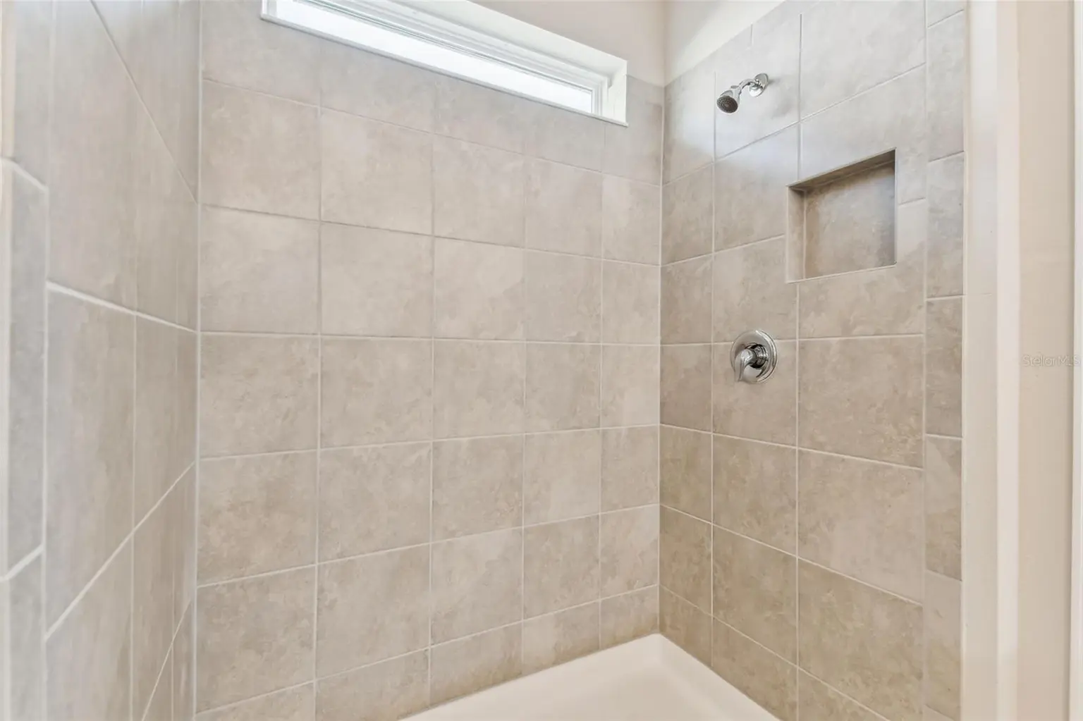 11112 SYCAMORE GLEN LOOP, THONOTOSASSA, FL, photo 10 of 24