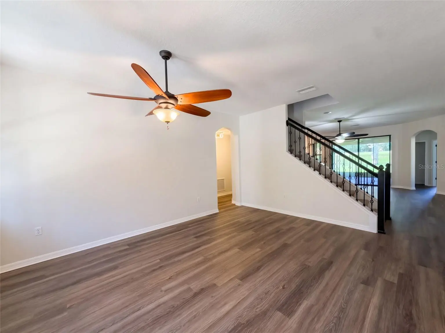 20009 OUTPOST POINT DRIVE, TAMPA, FL, photo 7 of 27