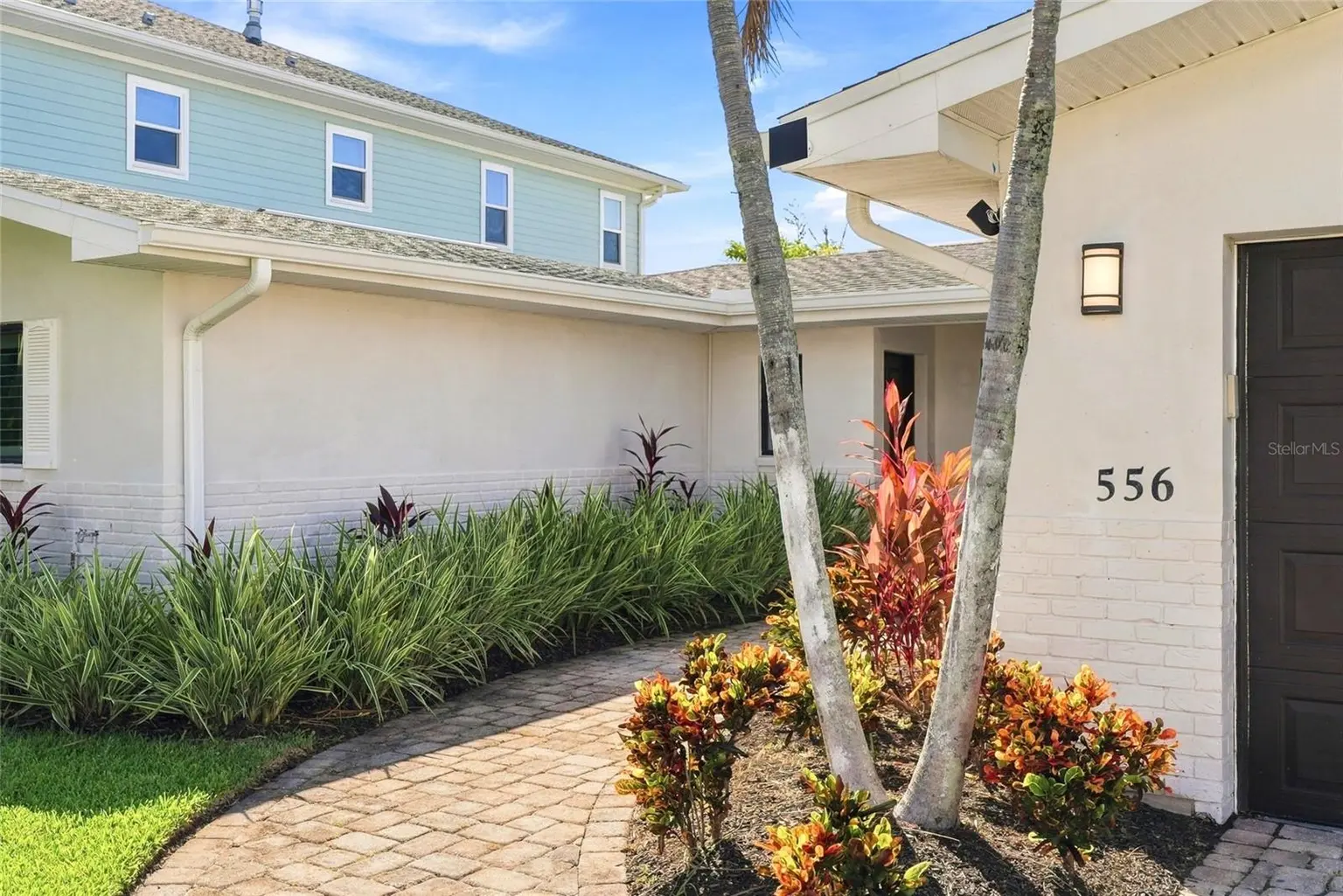 556 JOHNS PASS AVENUE, MADEIRA BEACH, FL, photo 2 of 42