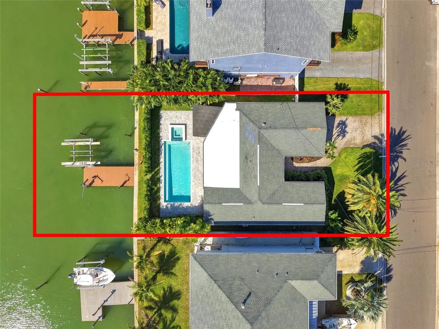 556 JOHNS PASS AVENUE, MADEIRA BEACH, FL, photo 5 of 42