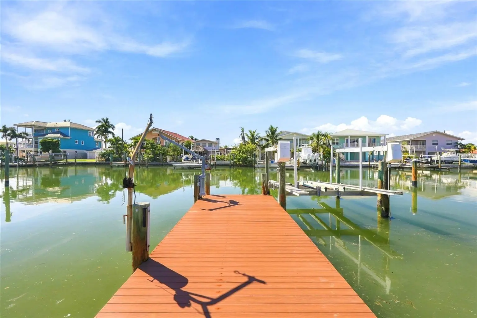 556 JOHNS PASS AVENUE, MADEIRA BEACH, FL, photo 6 of 42