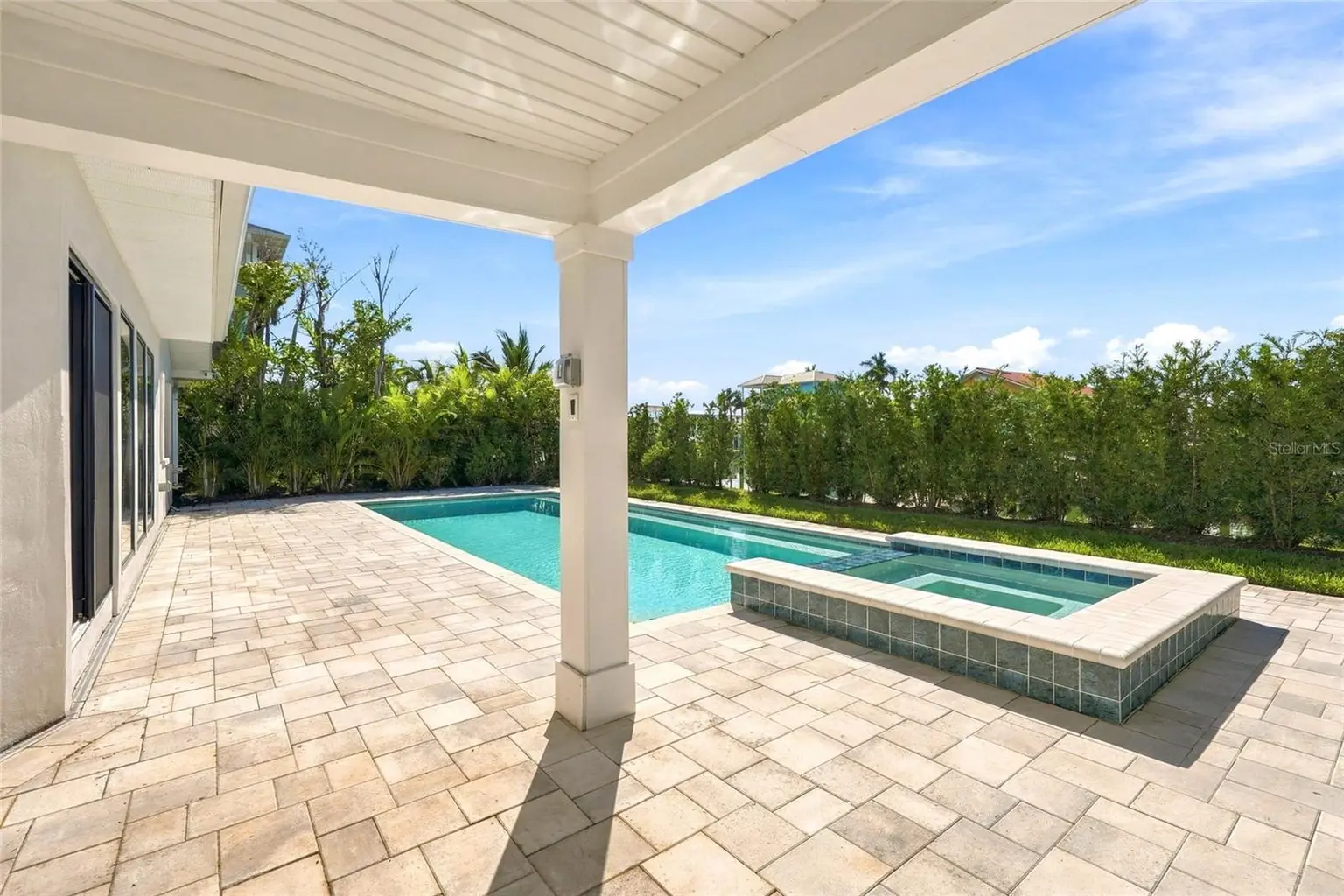 556 JOHNS PASS AVENUE, MADEIRA BEACH, FL, photo 10 of 42