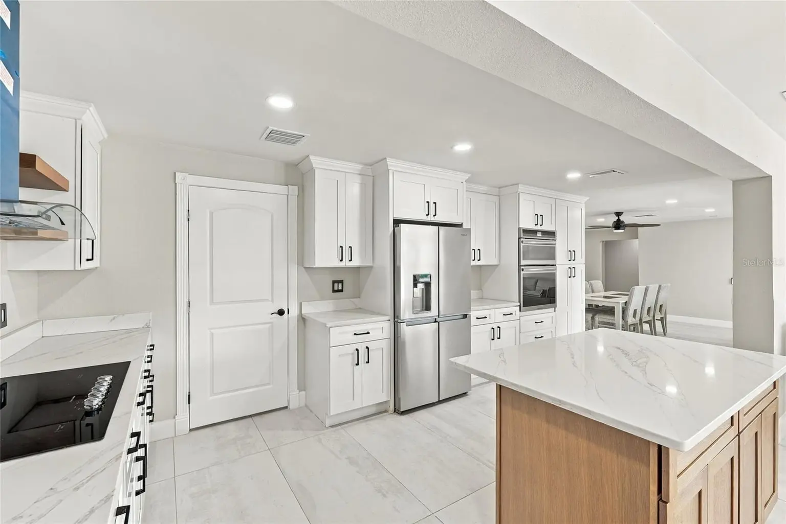 556 JOHNS PASS AVENUE, MADEIRA BEACH, FL, photo 14 of 42