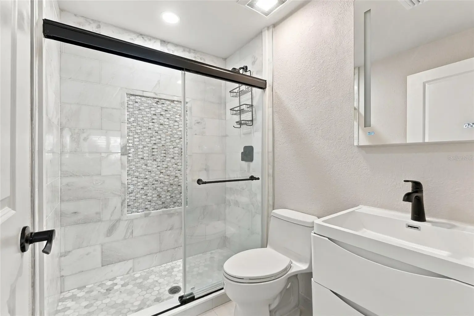 556 JOHNS PASS AVENUE, MADEIRA BEACH, FL, photo 23 of 42