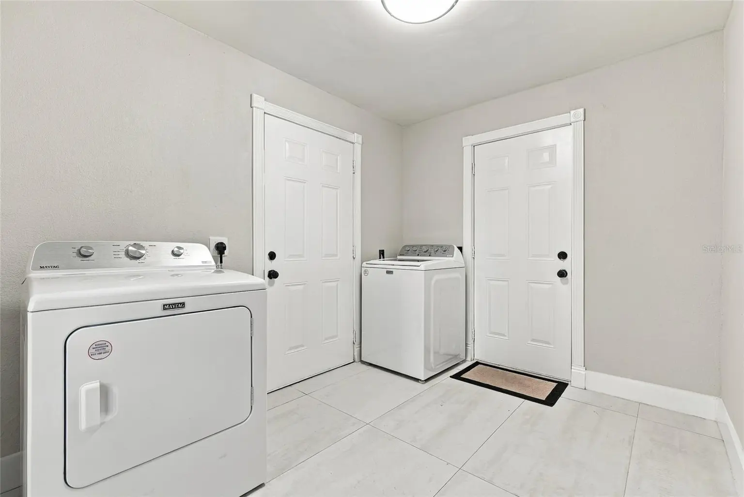 556 JOHNS PASS AVENUE, MADEIRA BEACH, FL, photo 36 of 42