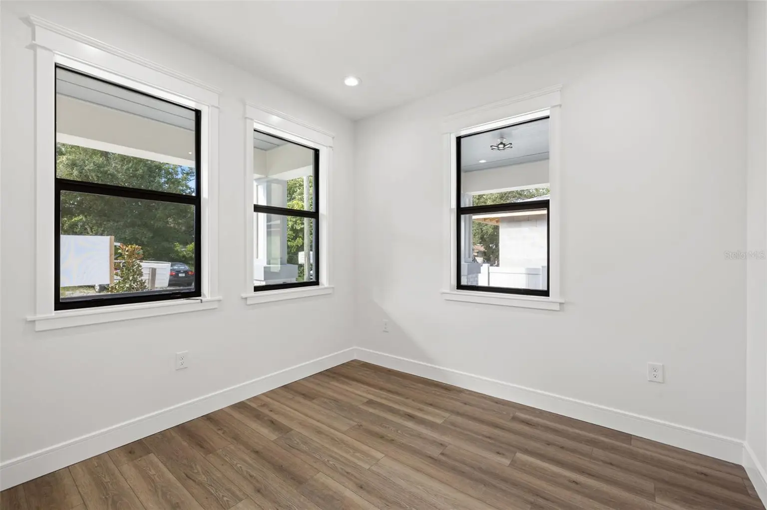 2910 N 25TH STREET, TAMPA, FL, photo 10 of 46