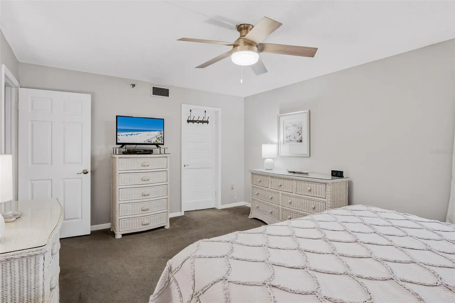 18500 GULF BOULEVARD #404, INDIAN SHORES, FL, photo 23 of 44