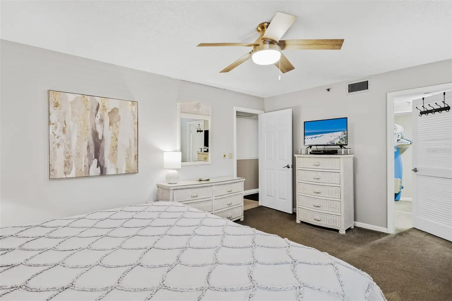18500 GULF BOULEVARD #404, INDIAN SHORES, FL, photo 25 of 44