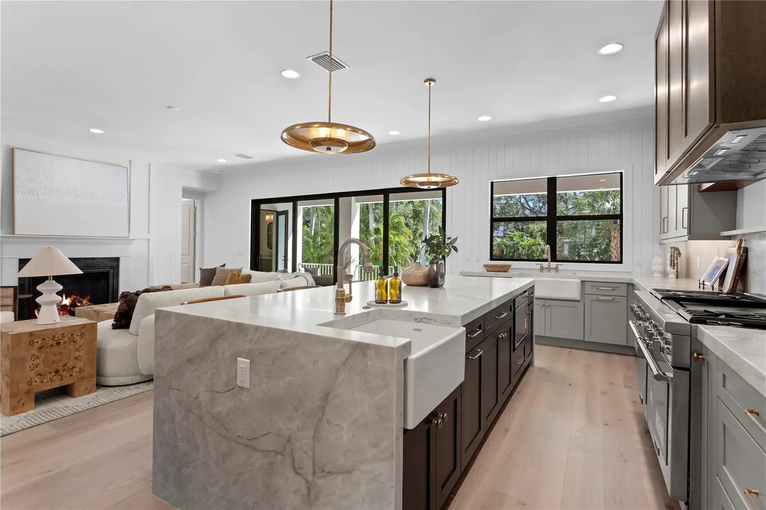 5008 W DICKENS AVENUE, TAMPA, FL, photo 10 of 68