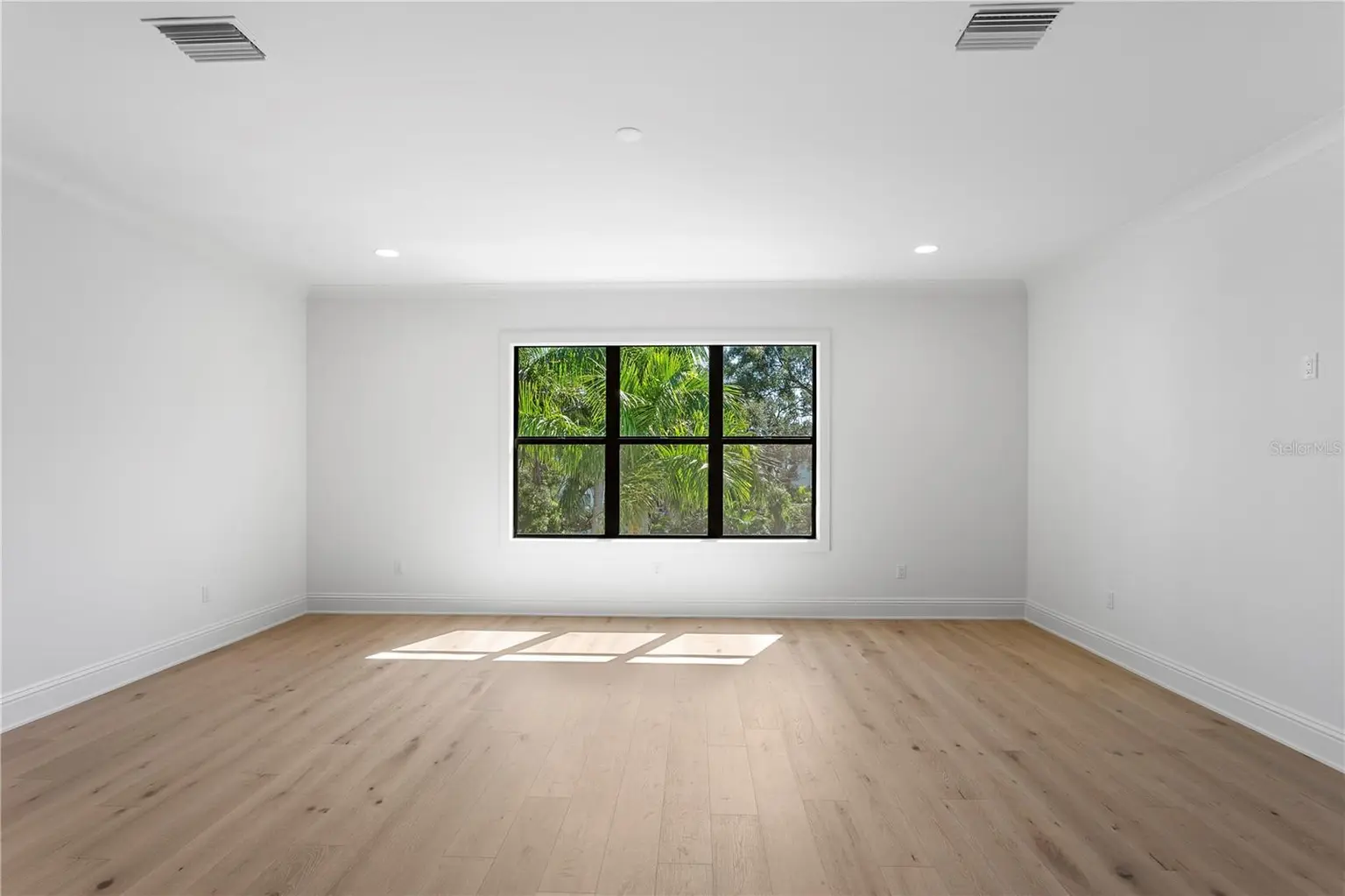 5008 W DICKENS AVENUE, TAMPA, FL, photo 54 of 68