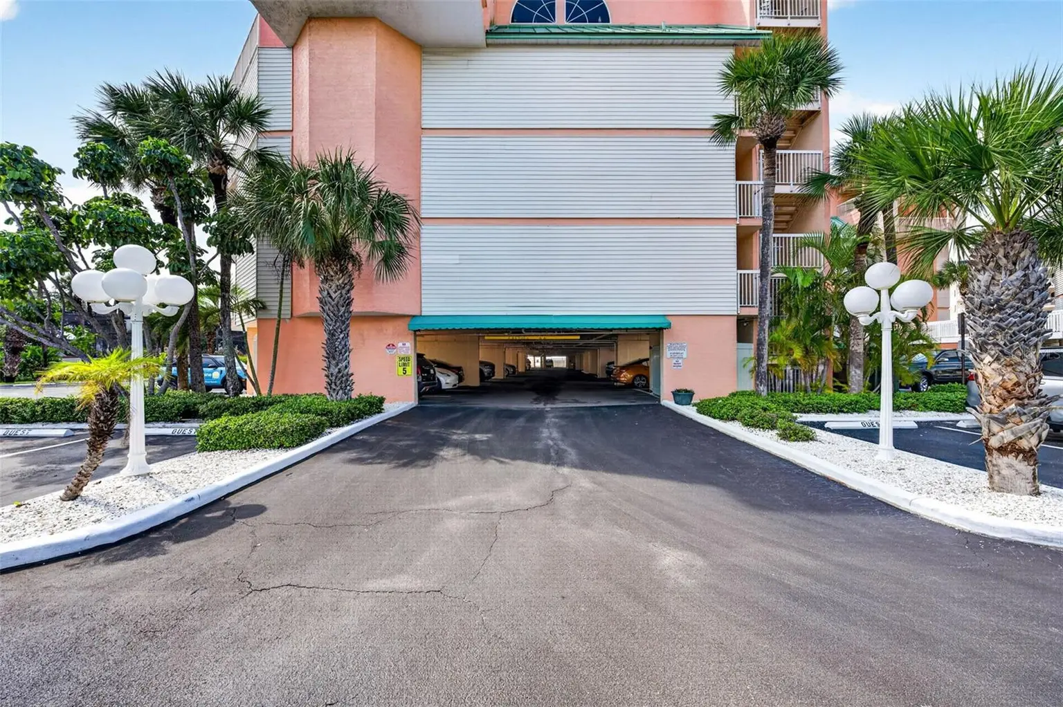18400 GULF BOULEVARD #1403, INDIAN SHORES, FL, photo 5 of 60