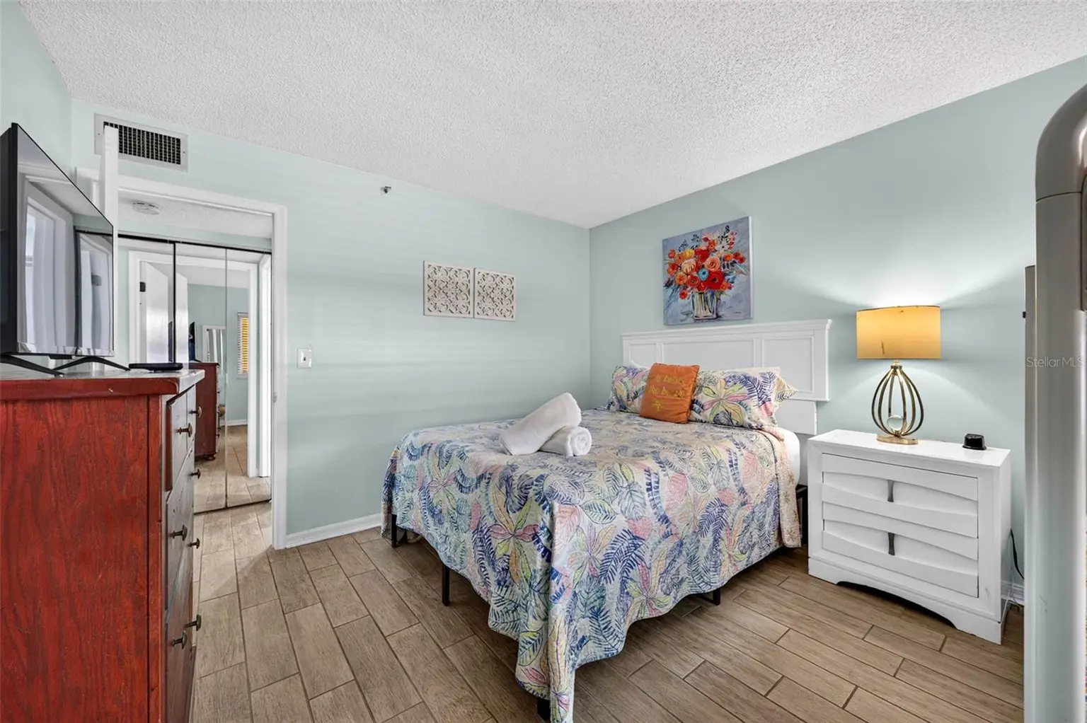 18400 GULF BOULEVARD #1403, INDIAN SHORES, FL, photo 27 of 60