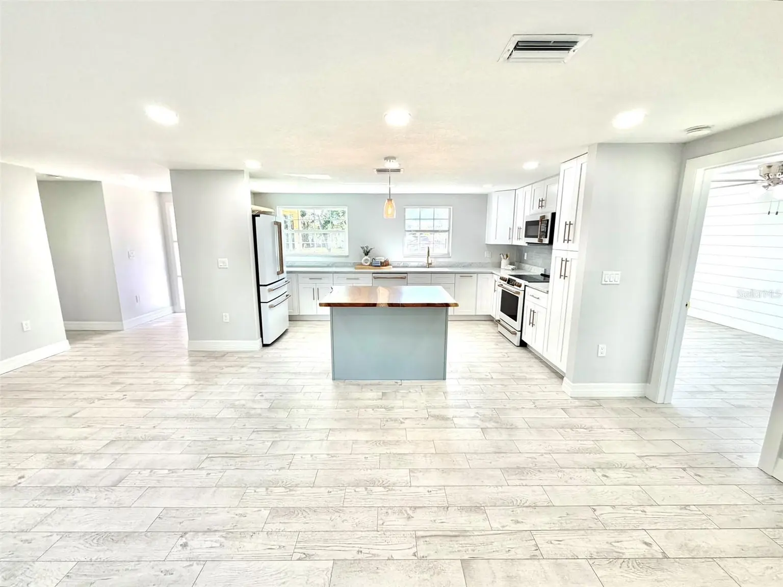 336 SHADDOCK STREET, TARPON SPRINGS, FL, photo 10 of 81