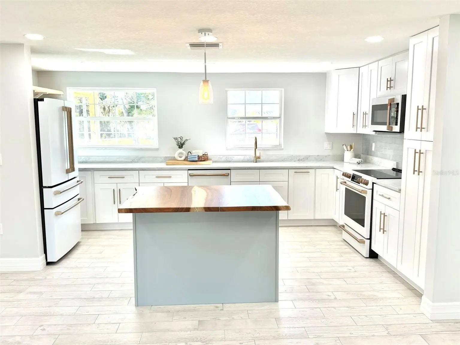 336 SHADDOCK STREET, TARPON SPRINGS, FL, photo 11 of 81