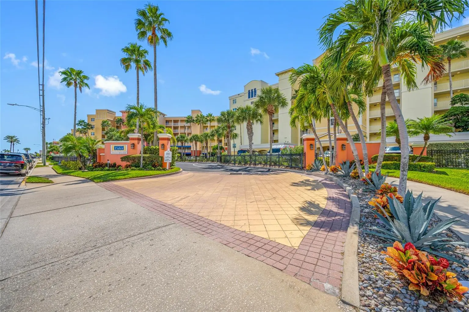 16700 GULF BOULEVARD #524, NORTH REDINGTON BEACH, FL, photo 5 of 79
