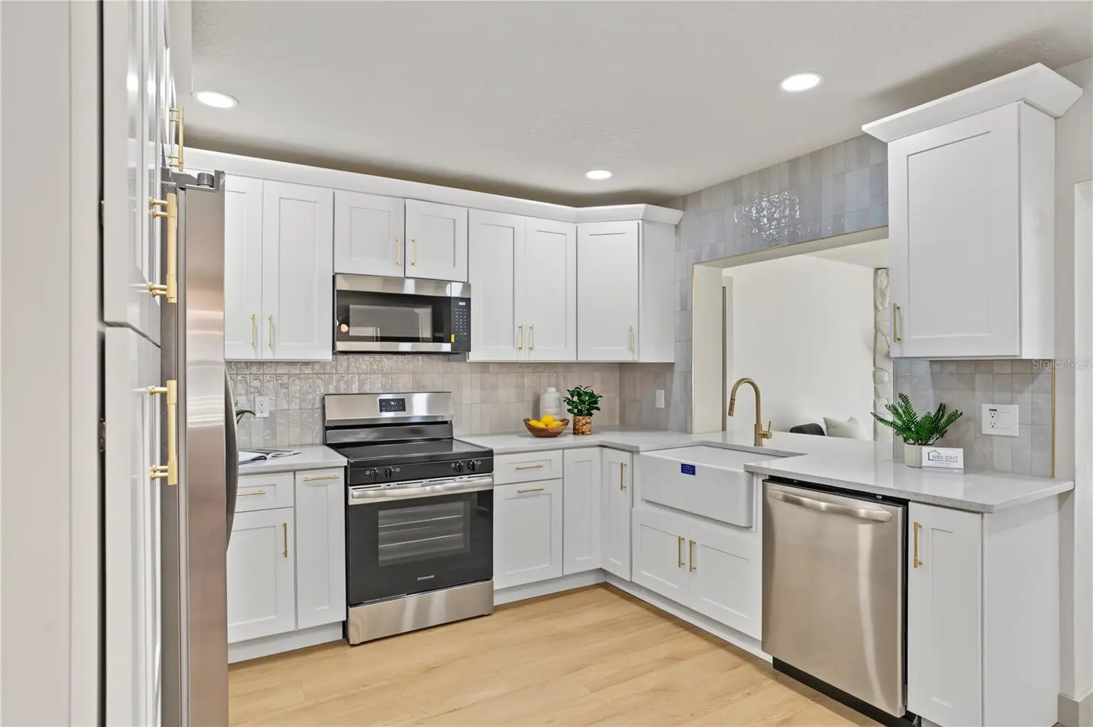 9025 3RD STREET N, ST PETERSBURG, FL, photo 8 of 52