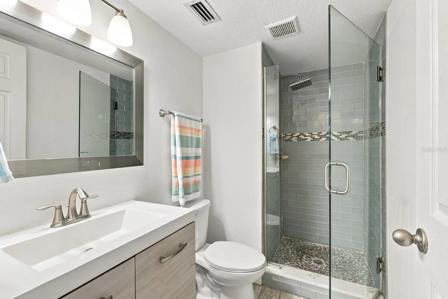 515 MISTLETOE COURT #B, SAFETY HARBOR, FL, photo 14 of 32
