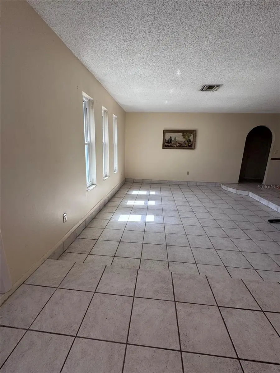 209 LEAFWOOD ROAD, TARPON SPRINGS, FL, photo 6 of 9