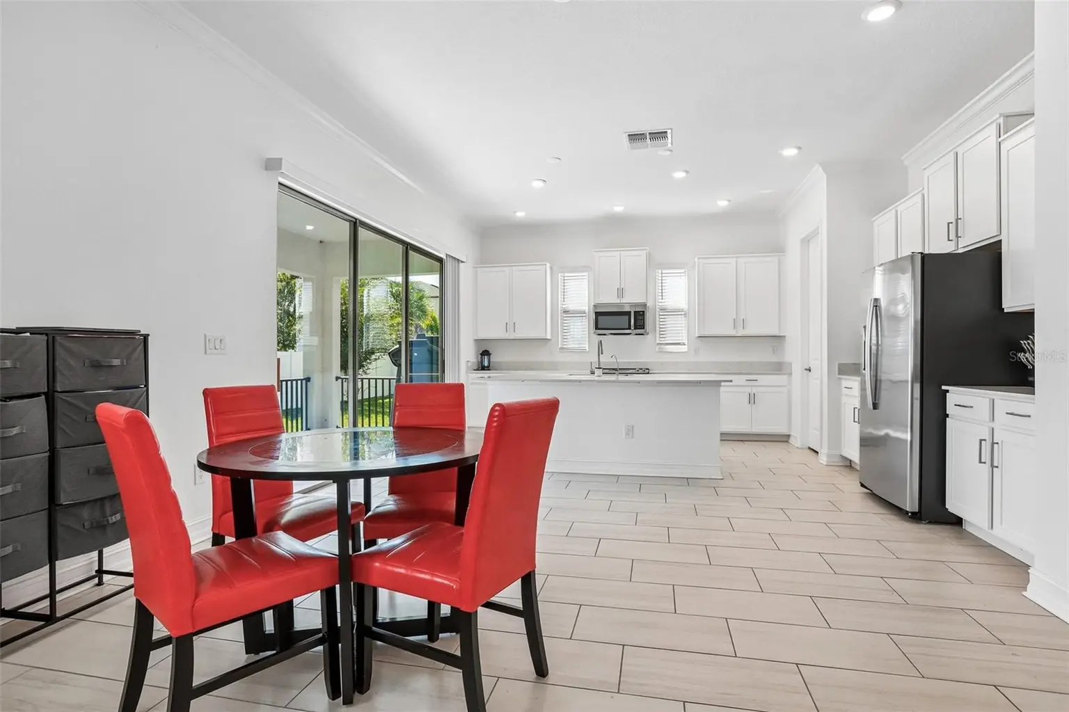 7702 S KISSIMMEE STREET, TAMPA, FL, photo 4 of 36