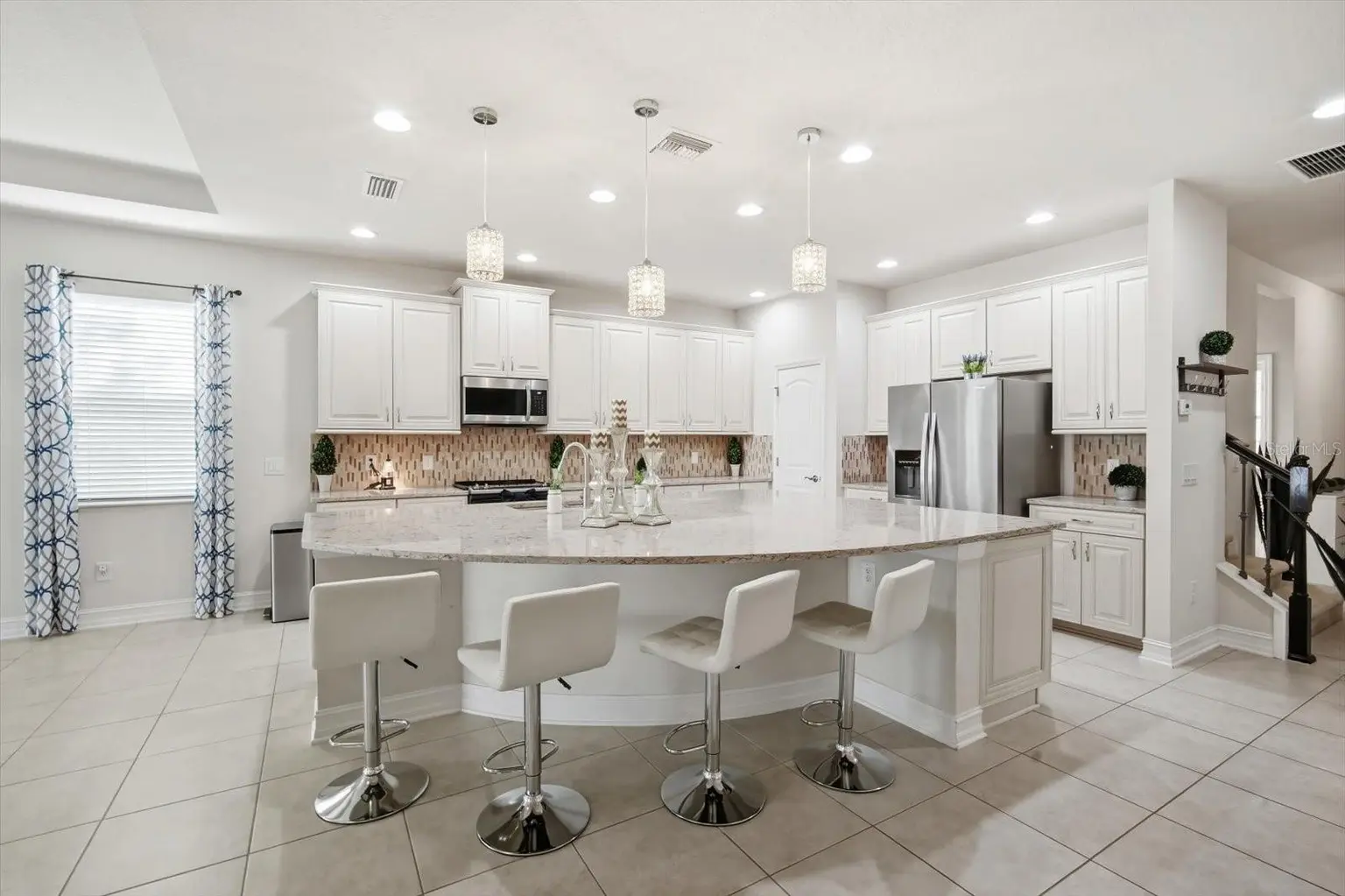 13821 FAIRWAY BUNKER DRIVE, TAMPA, FL, photo 6 of 36