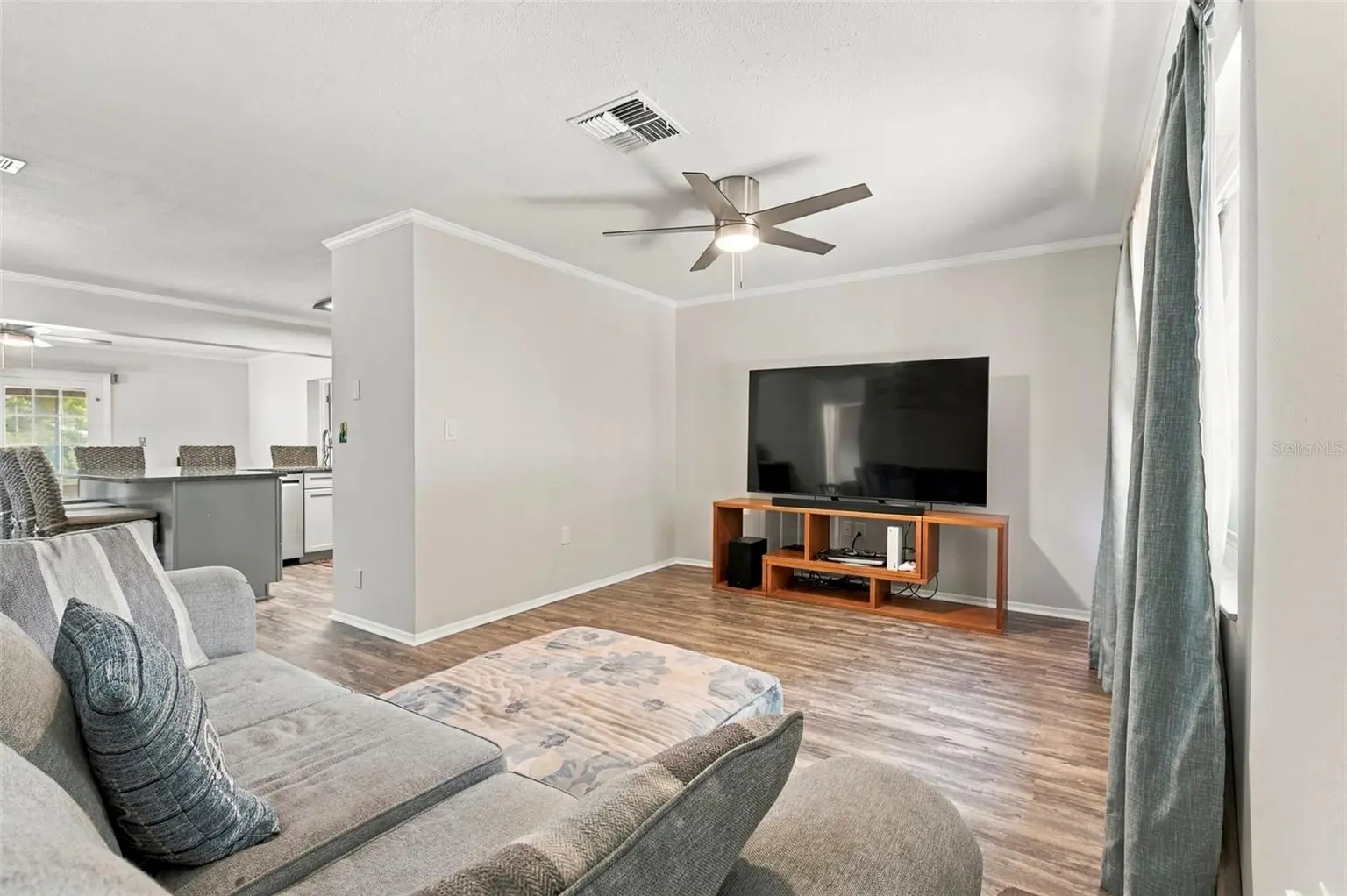 1279 S DISSTON AVENUE, TARPON SPRINGS, FL, photo 5 of 49