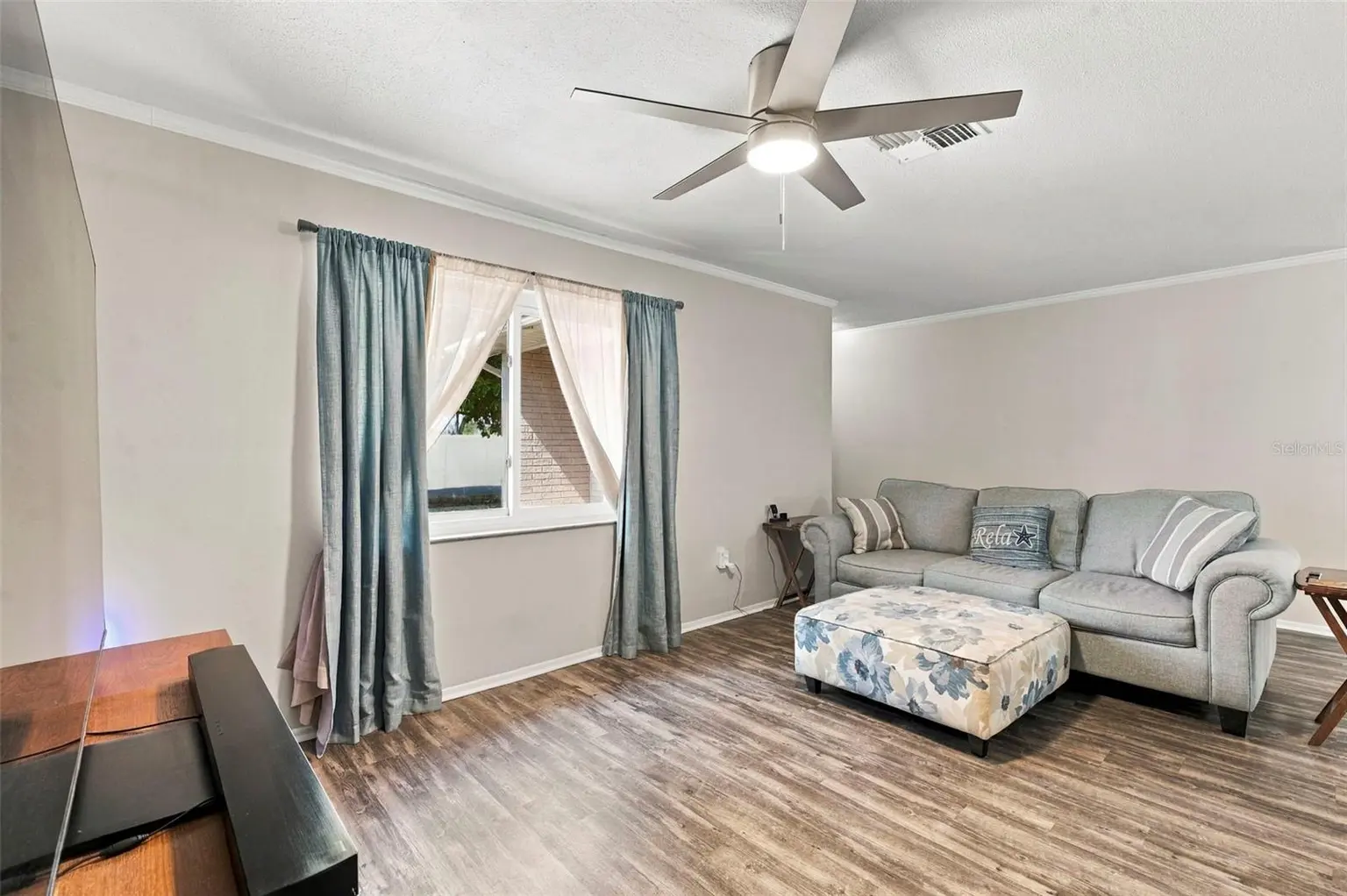 1279 S DISSTON AVENUE, TARPON SPRINGS, FL, photo 8 of 49
