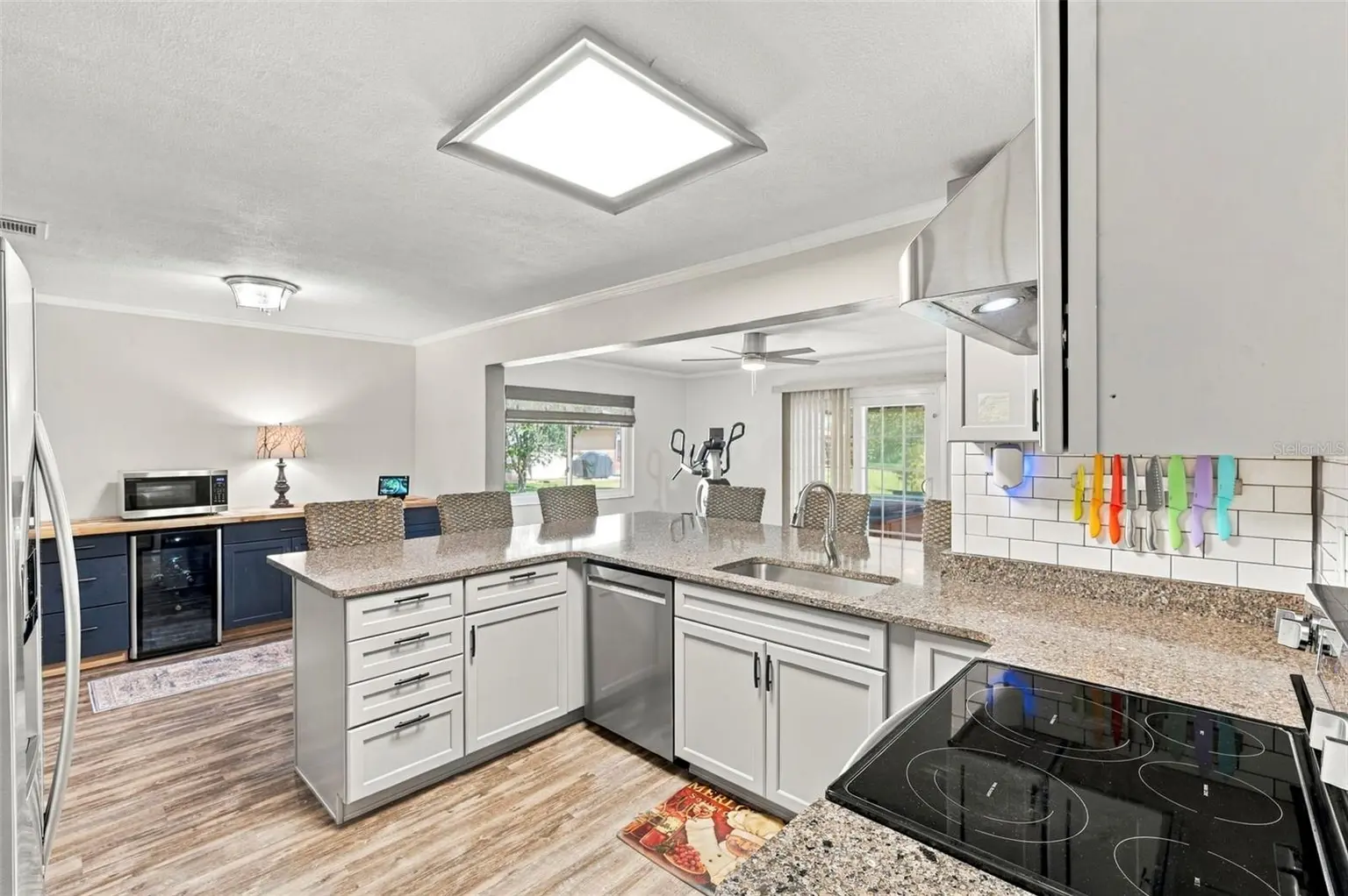 1279 S DISSTON AVENUE, TARPON SPRINGS, FL, photo 17 of 49