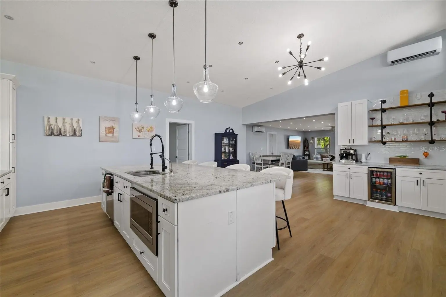2905 W PAXTON AVENUE, TAMPA, FL, photo 13 of 39